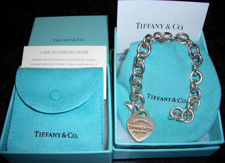 Tiffany's box and lock