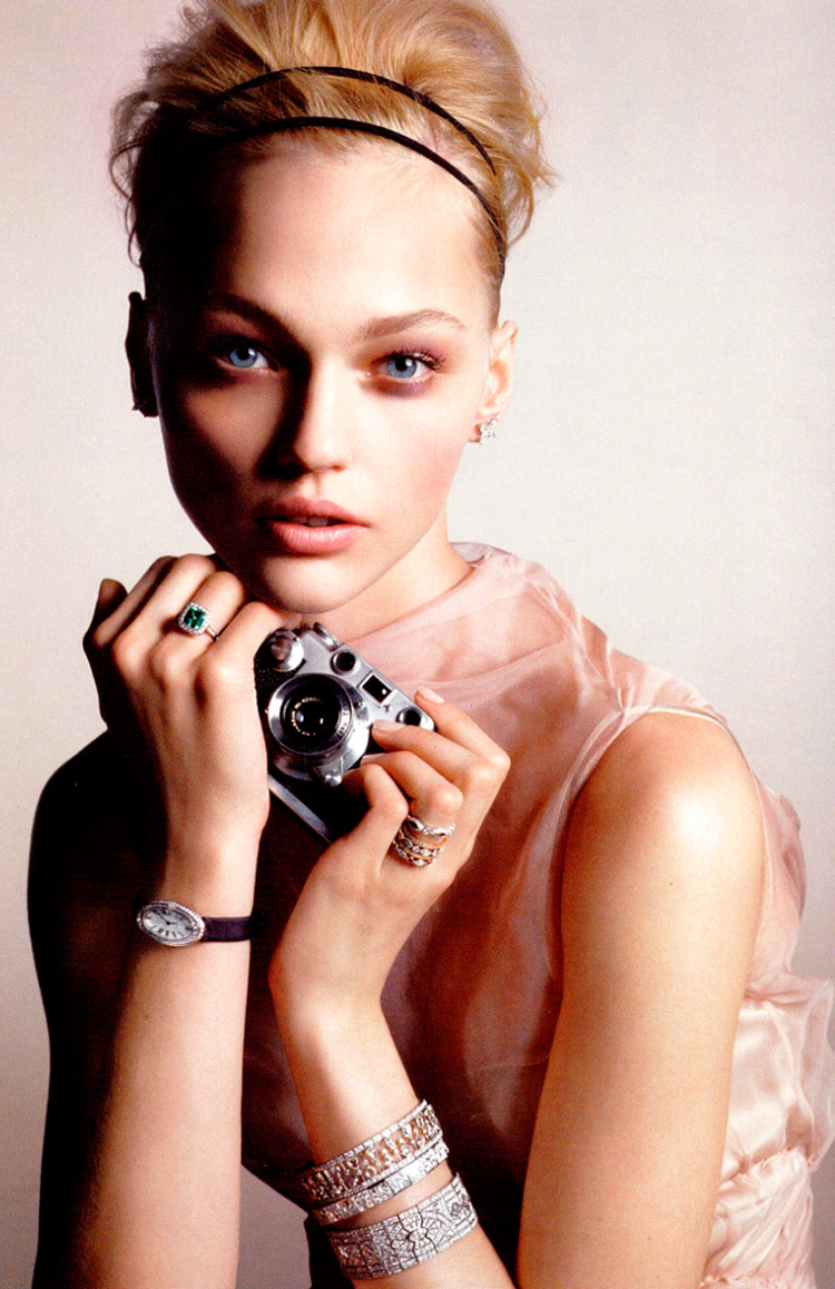 Sasha Pivovarova with a camera