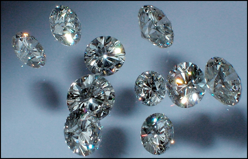 How to clean diamonds