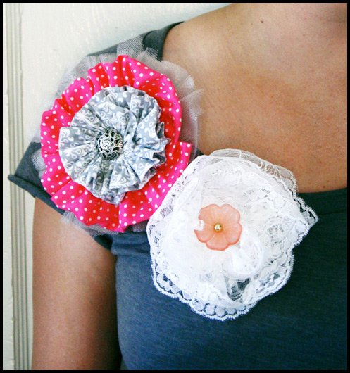 Decorative fabric flowers