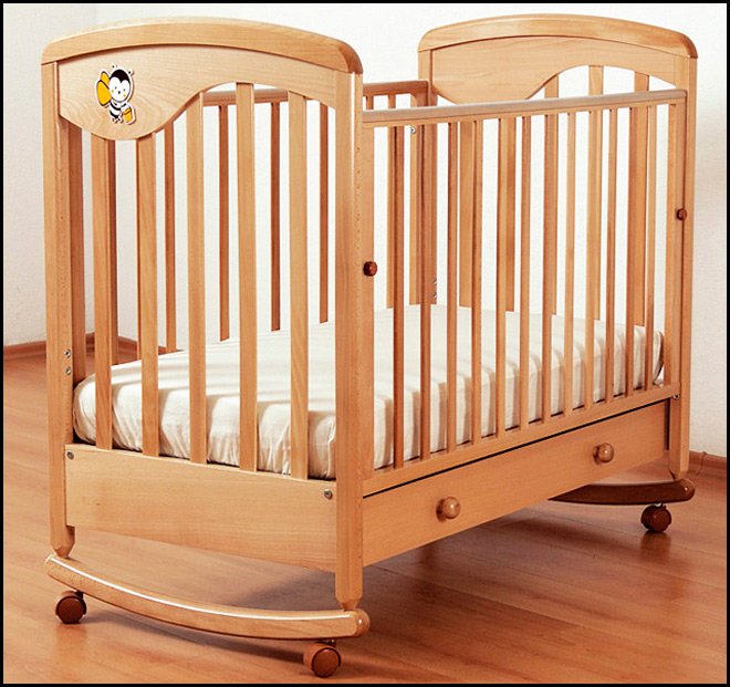 How to choose a baby cot