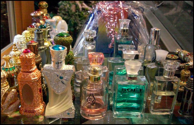 How to choose an oil perfume for a girl