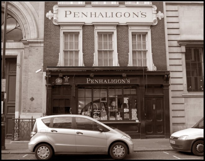 English selective perfume Penhaligons