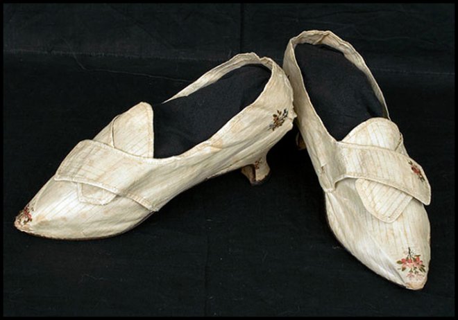 rococo style shoes