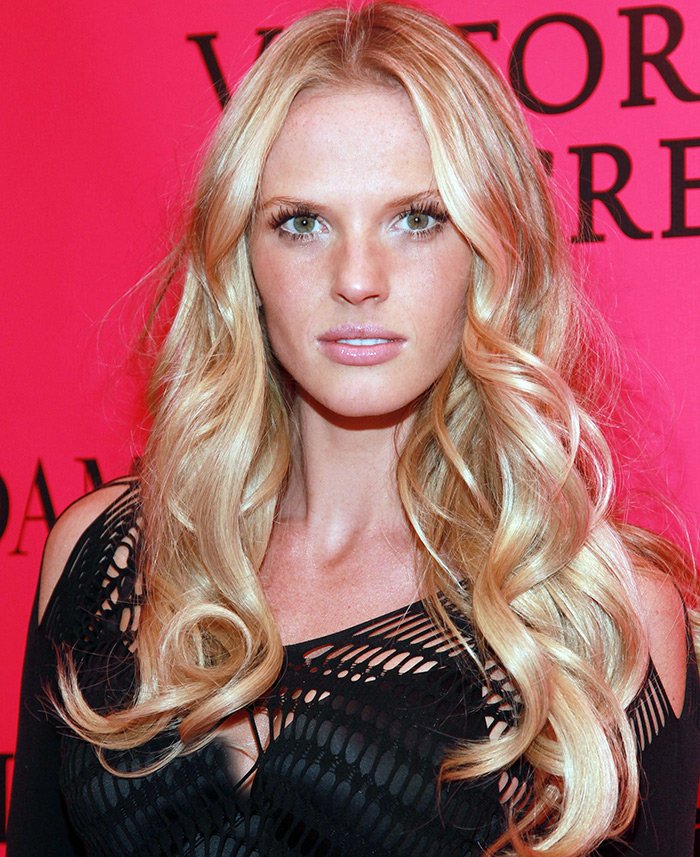 Russian beauty and top model Anna Vyalitsyna