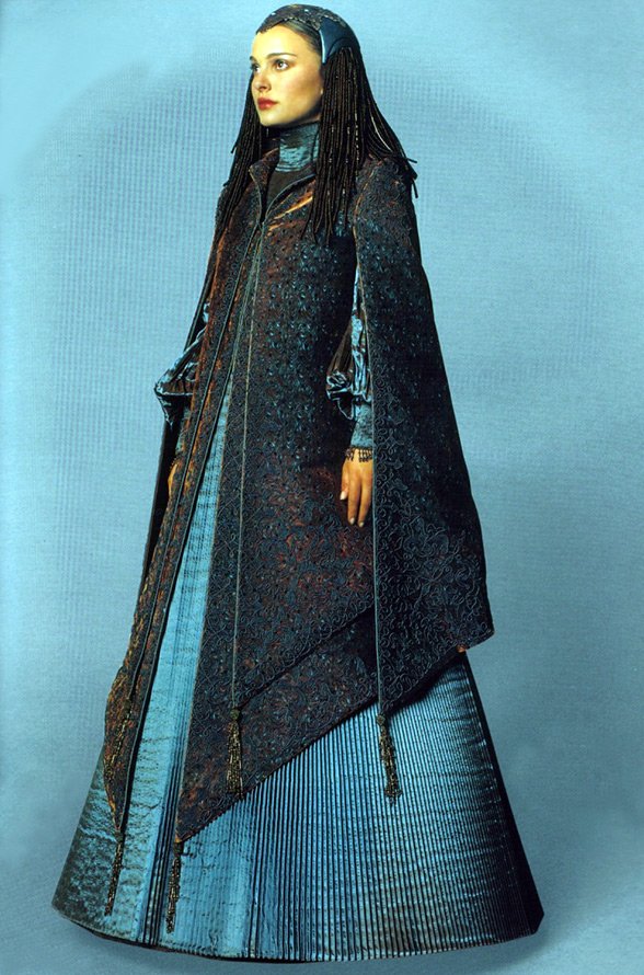 Padmé Amidala Naberrie in royal attire