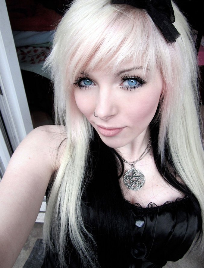 Emo blonde photo