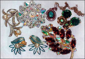 Beautiful vintage jewelry