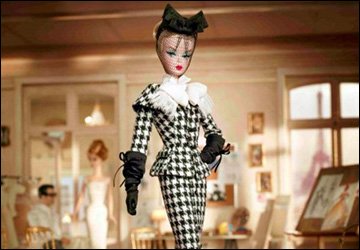 The history of the costume in clothes for dolls