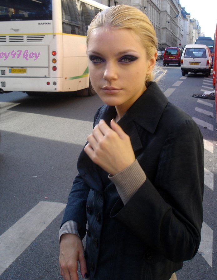 Jessica Stam at the bus stop