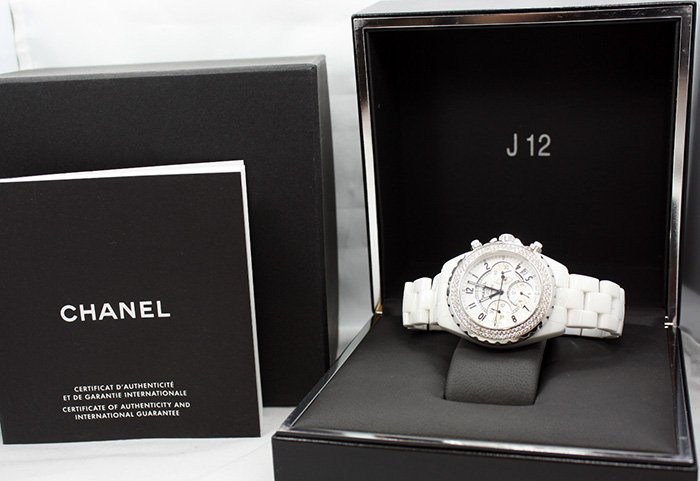 Women's wrist watch from Chanel photo