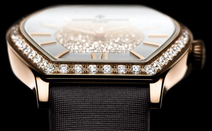 gold womens wrist watch with diamonds