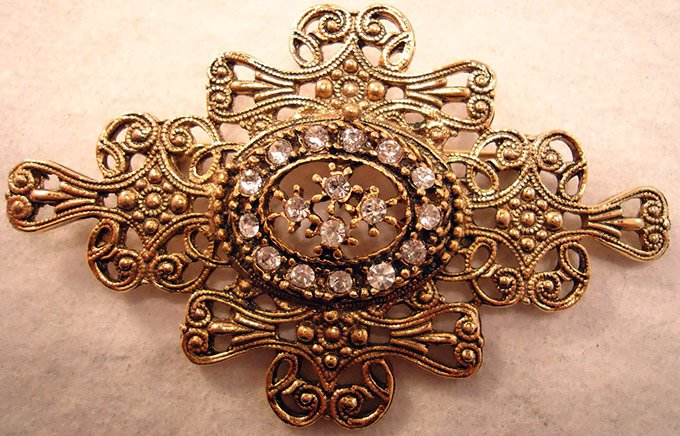 Beautiful Jewelry - Brooch