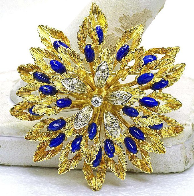 Vintage jewelry, brooch photo