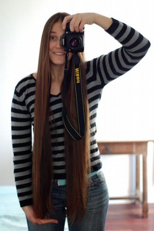 Girl with long hair, photo