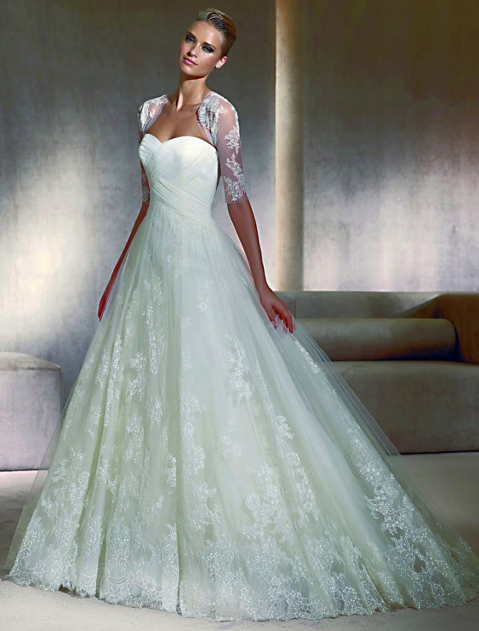 Wedding dress photo