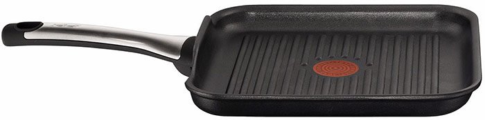 Grill pan with non-stick coating photo