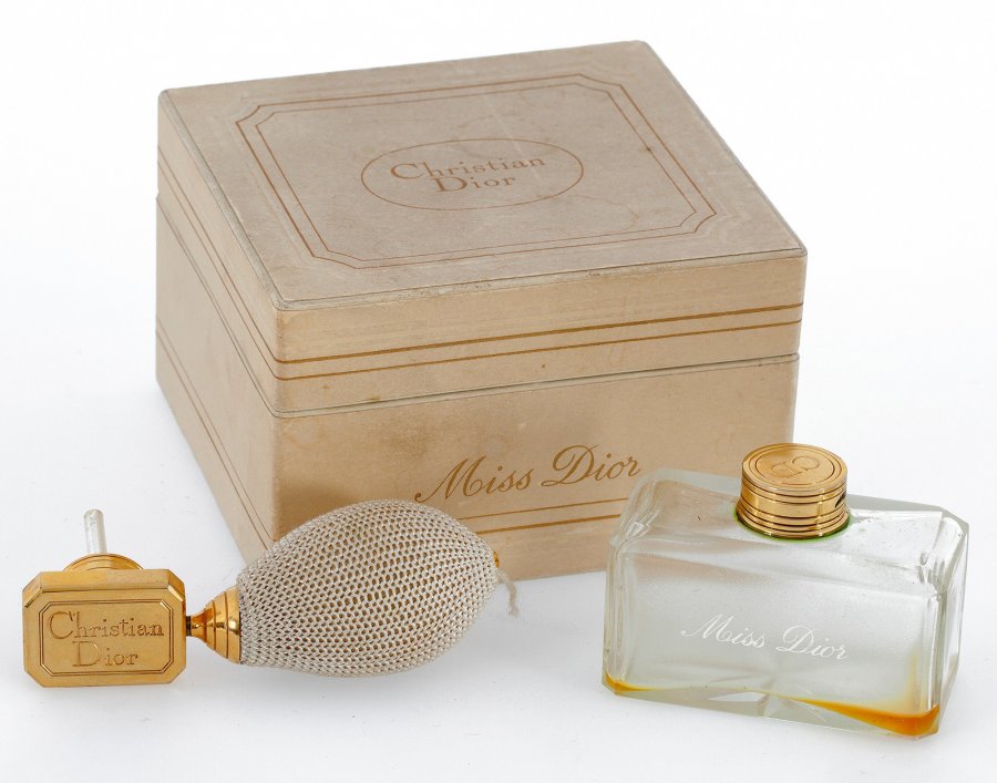 Christian Dior perfumery, Christian Dior perfume, photo