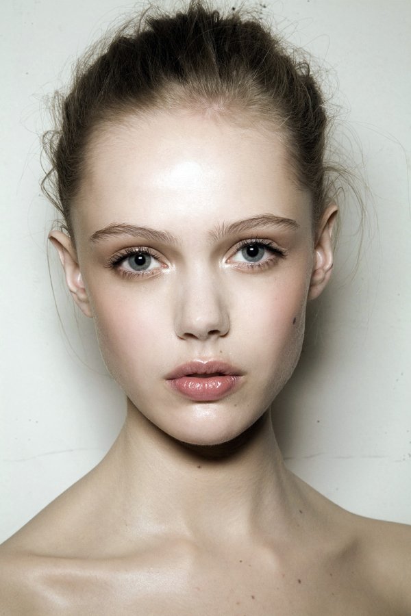 Model Frida Gustavsson