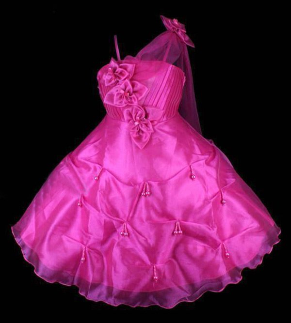 Children's dresses in the style of Barbie, photo