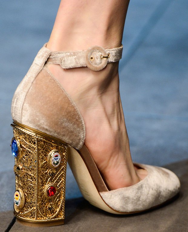 Fashionable women's shoes Dolce & Gabbana, photo