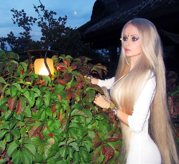 Valeria Lukyanova is the best embodiment of Barbie, photo