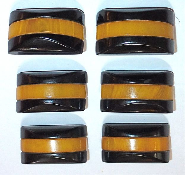 Vintage Bakelite Buttons