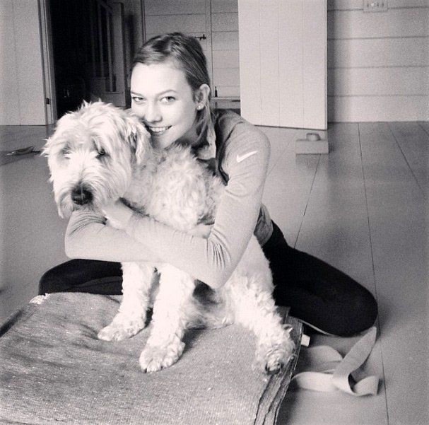 Top model Karlie Kloss, photo with dog