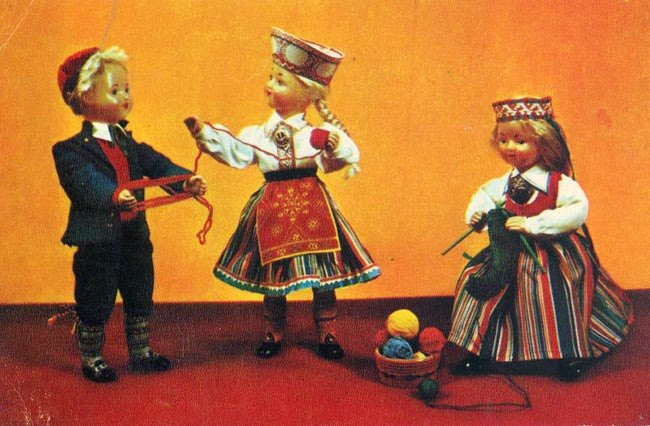 Soviet dolls in national costumes