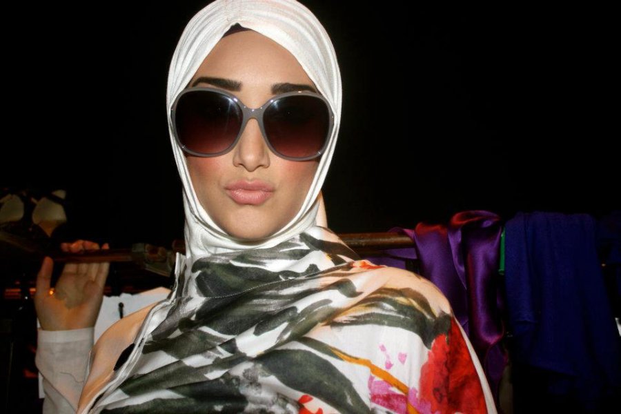 Muslim headscarf and glasses, photo