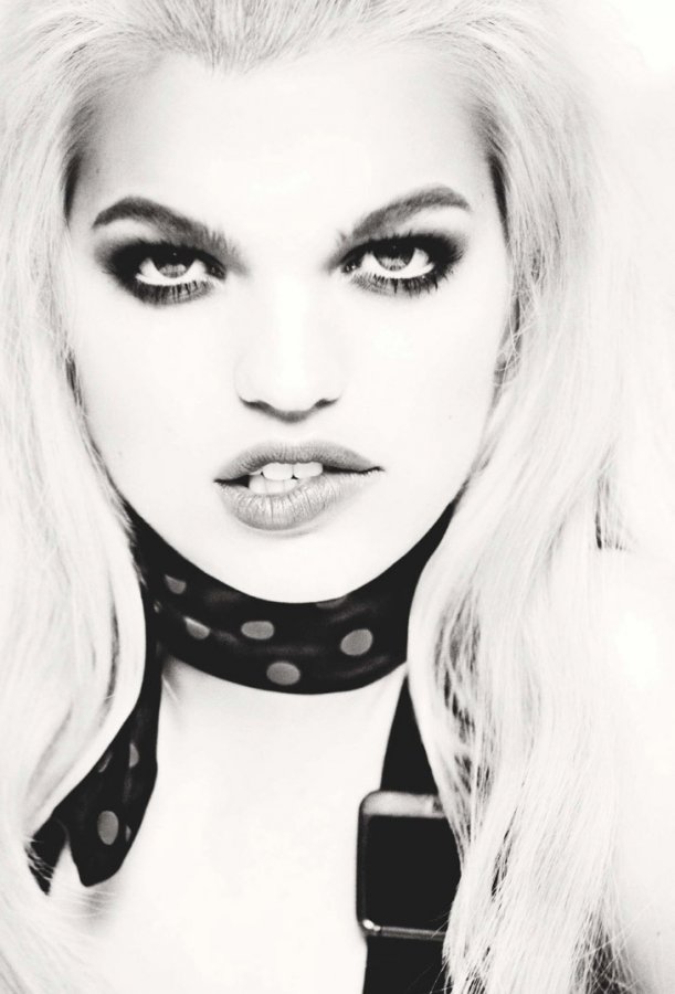 Top model Daphne Groenveld, photo