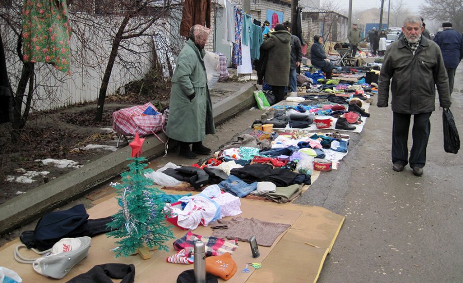 Flea markets in Russia, photo