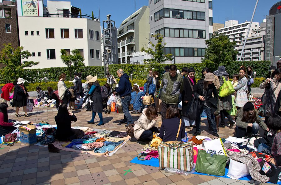 Market trading in Japan