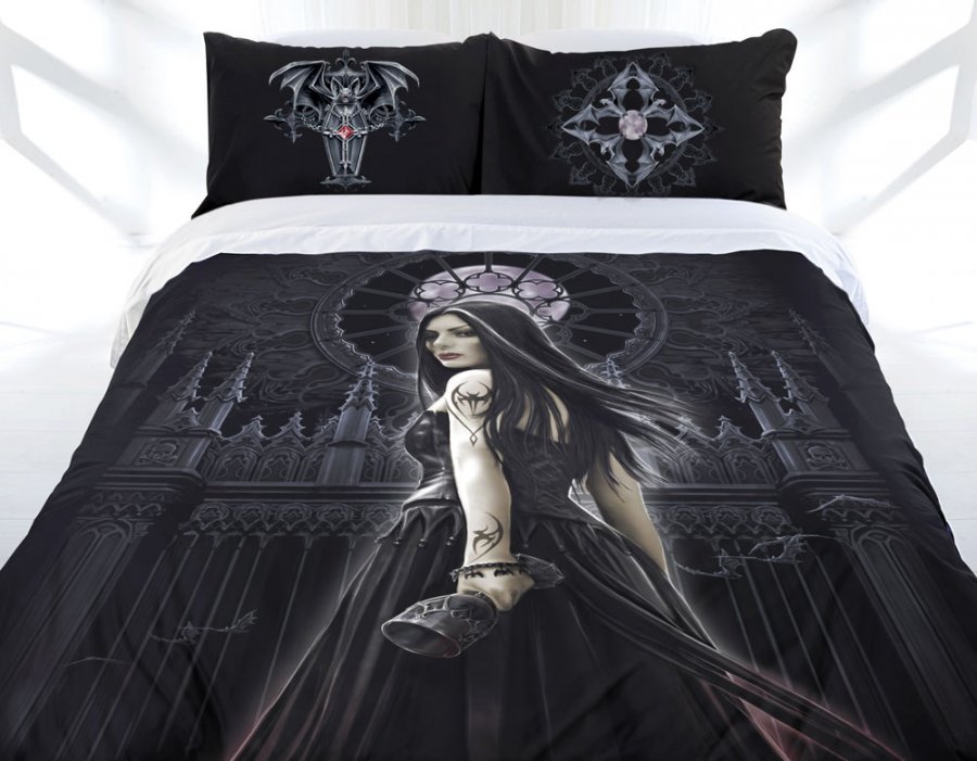 gothic bed linen, photo