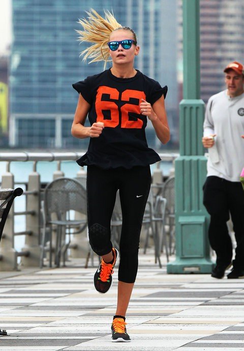 Natasha Poly - photo while jogging