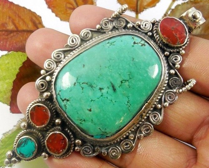 Decoration with turquoise, photo