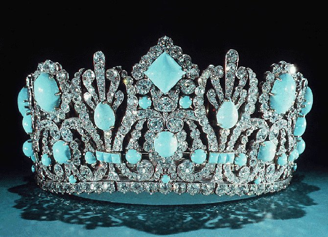 Crown with turquoise, photo