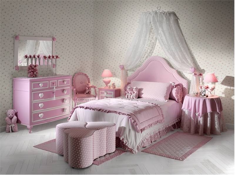 Pink bedroom, photo