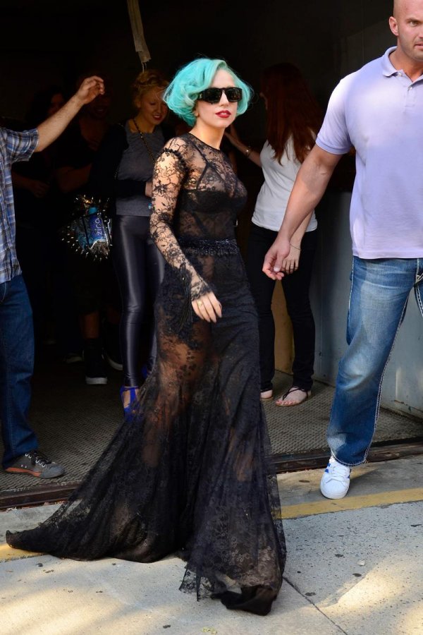 Lady Gaga's black dress, photo