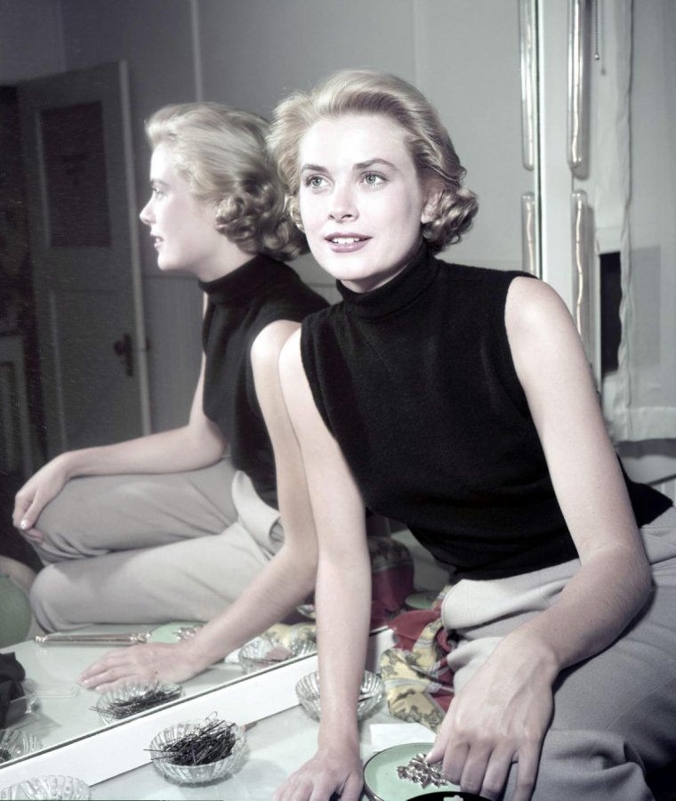 La jeune actrice Grace Kelly