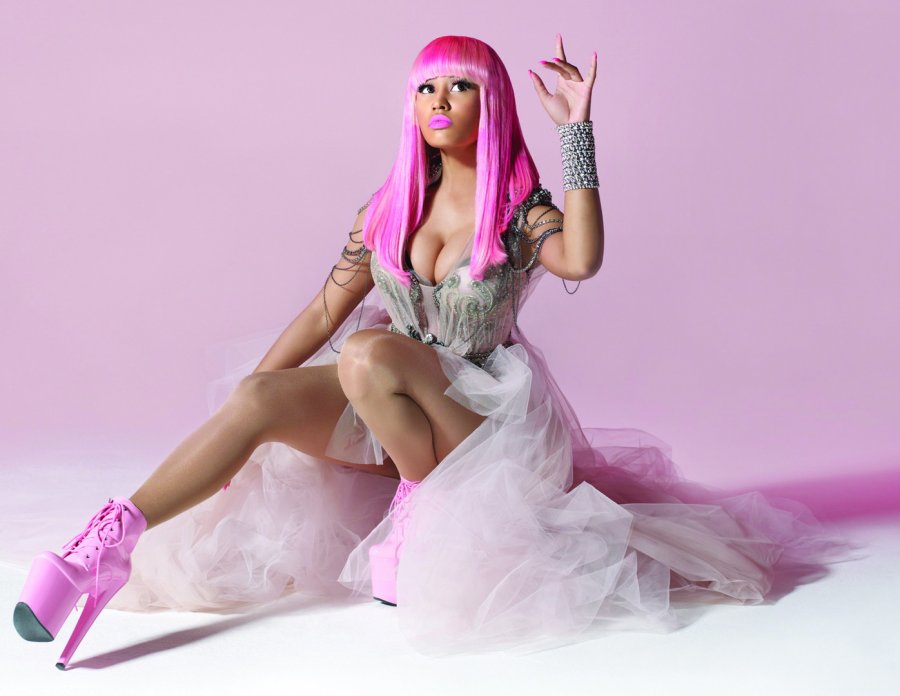 Nicki Minaj stage costume