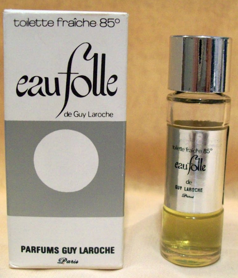 Eau Folle with citrus scent