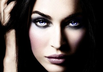 What determines the color of a person's eyes?