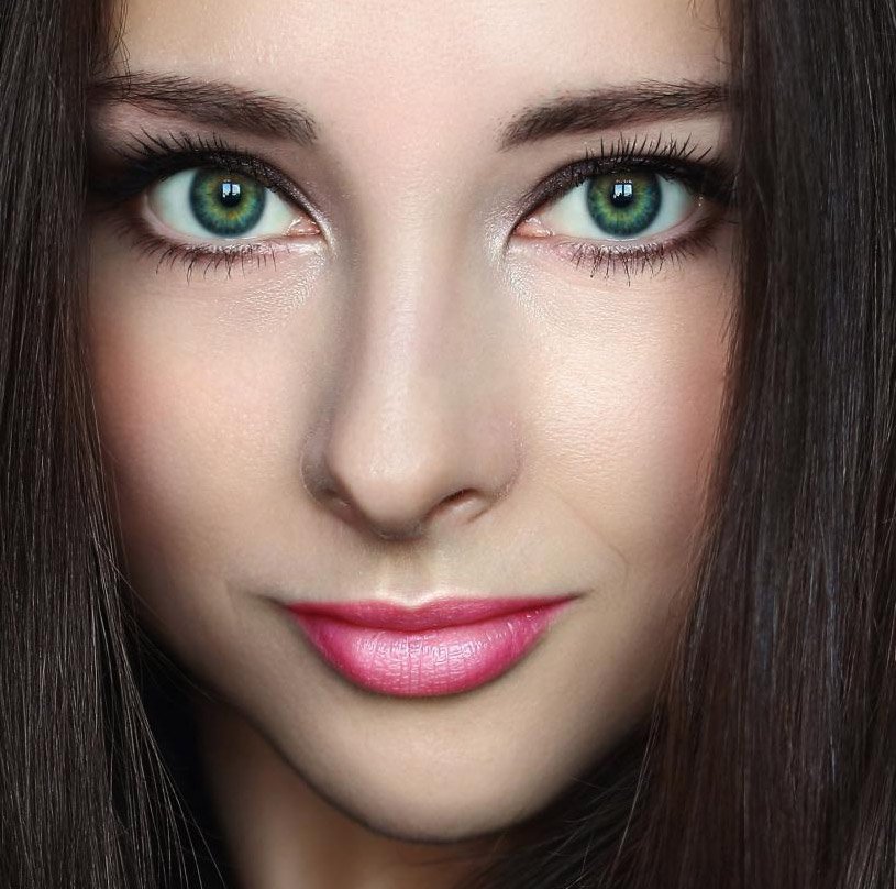 Girl with green eyes, photo