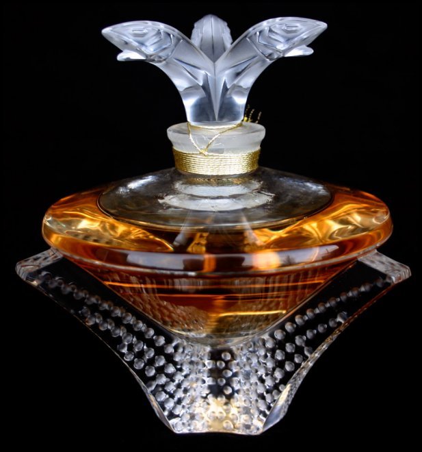 Perfume bottle, jeweler Rene Lalique