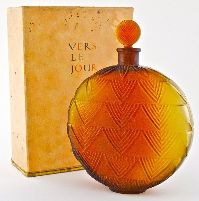 Perfume bottle, jeweler Rene Lalique