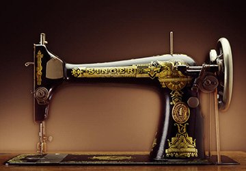 Souvenir sewing machines