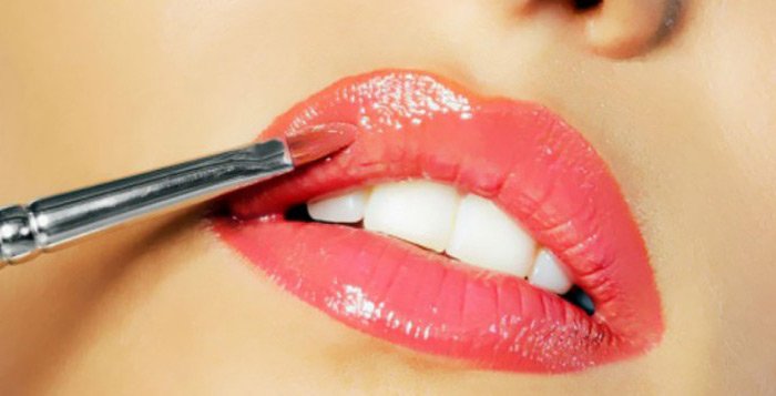 Lip makeup and rules for applying lipstick