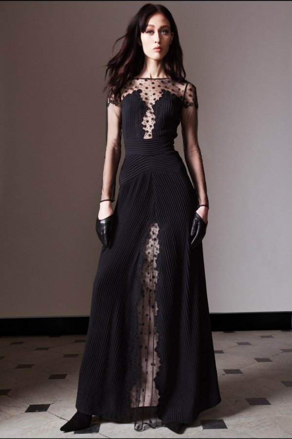 Black dress fall-winter 2024-2025, photo