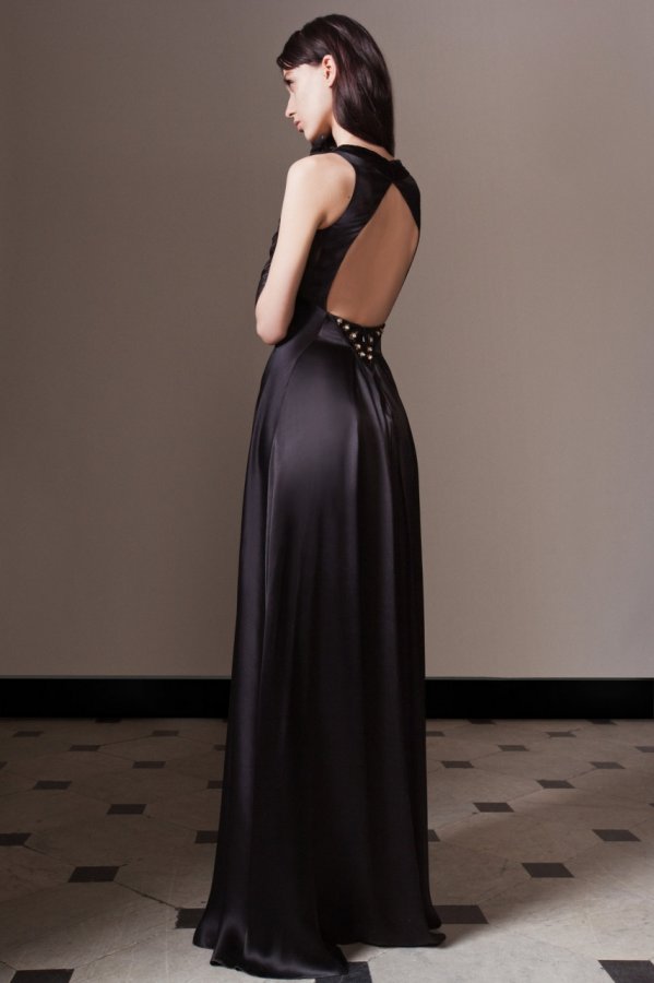 Black dress fall-winter 2024-2025, photo